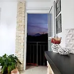 Duplex India